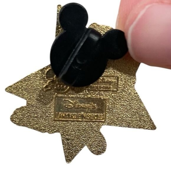 Disney Pins Cast Lanyard Set of 4 Star & Hidden Mickey Diamond Frame 2004-2006 - Picture 8 of 8